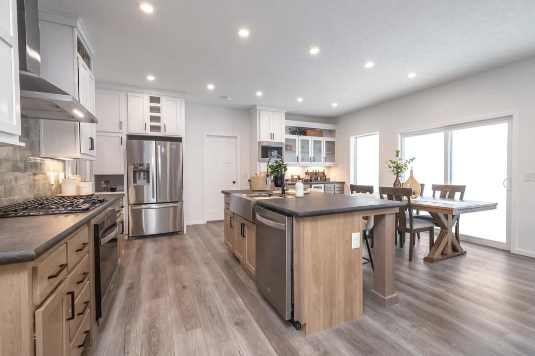 Big sky kitchen home features