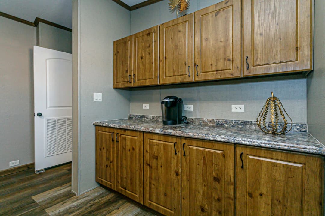 Doublewide h-3672-43a kitchen home features