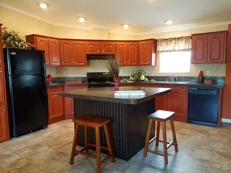Blayne 2844 kitchen and hero home features