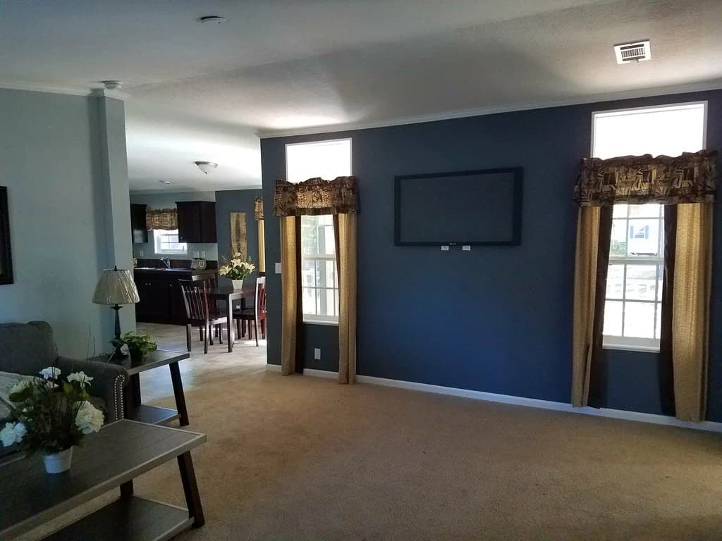 Eli 2856 interior home features