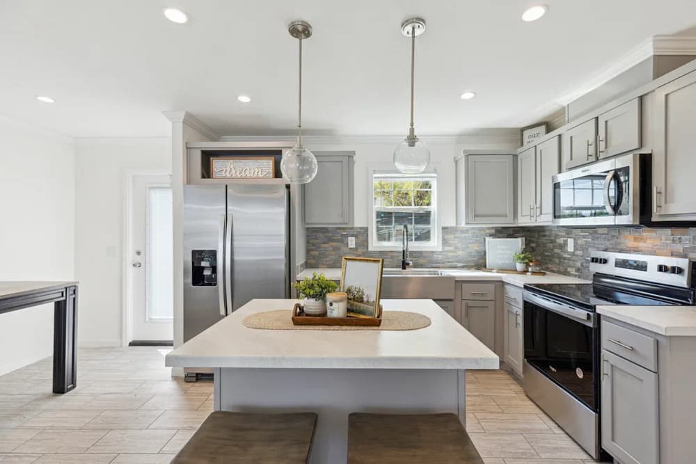 Mabson kitchen home features
