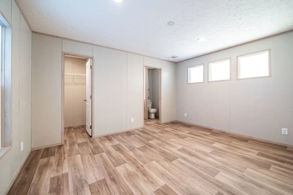 Magellan bedroom home features