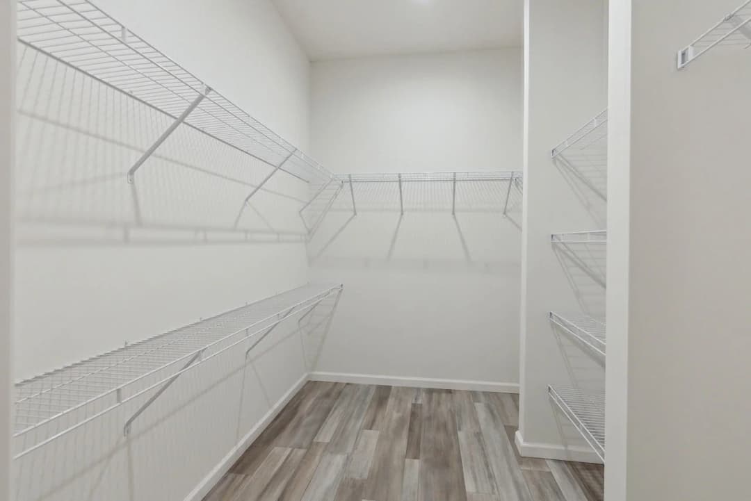 Little sky interior home features