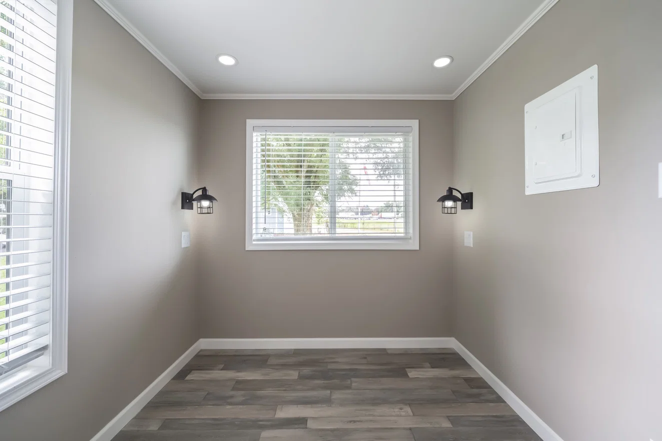 Eagle 11351g bedroom home features