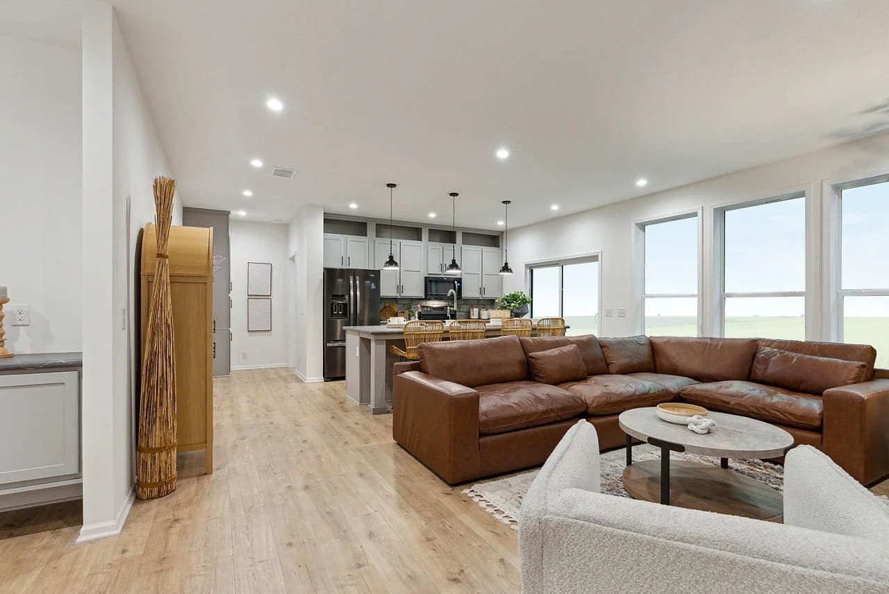 Little sky interior home features