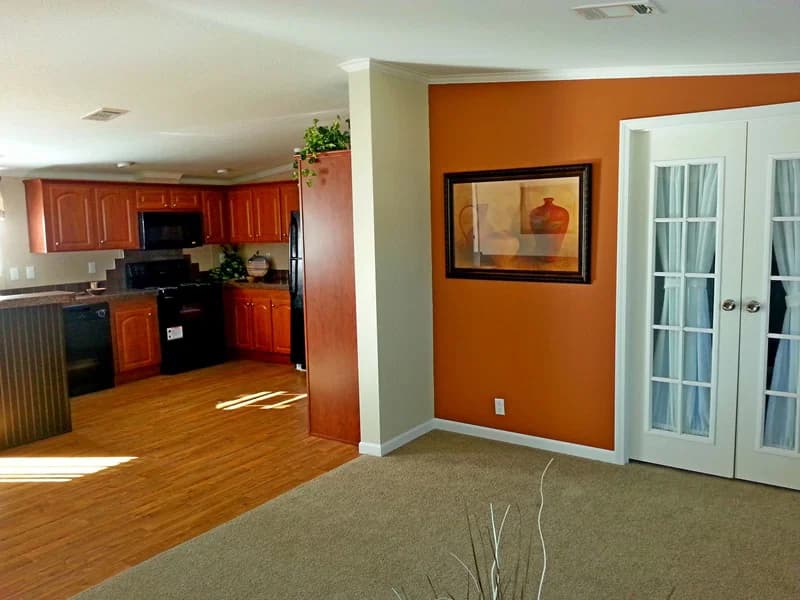 Scott 2852 interior home features