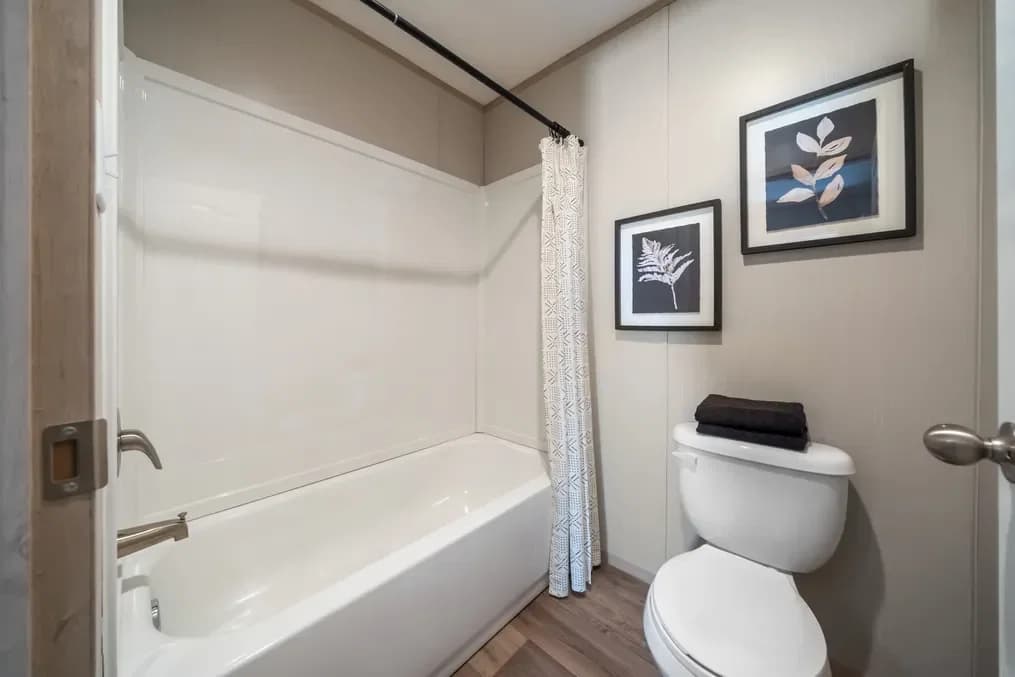 Rainier bathroom home features