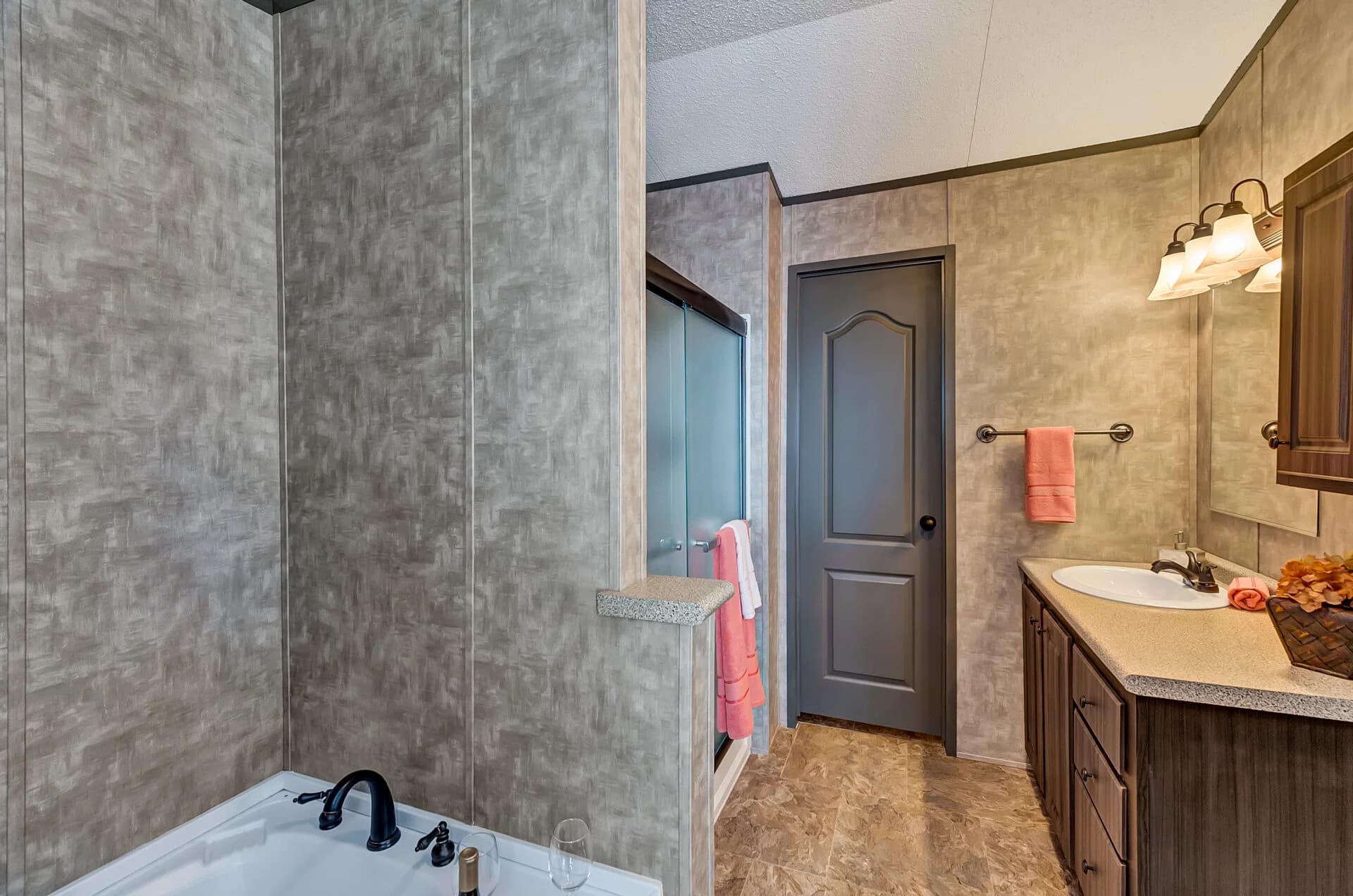 Heritage h-1680-32b bathroom home features