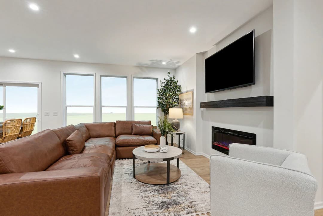 Little sky interior home features