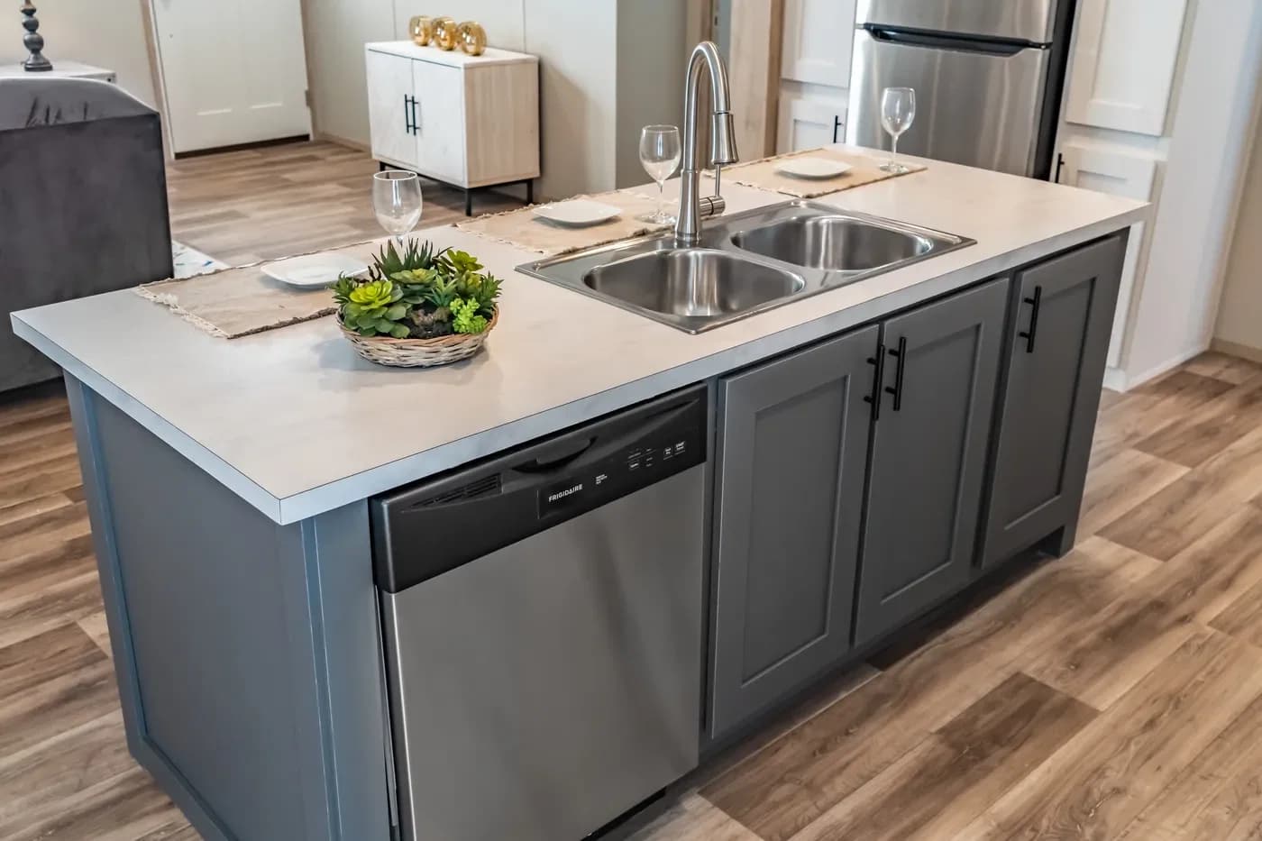 Rio kitchen home features
