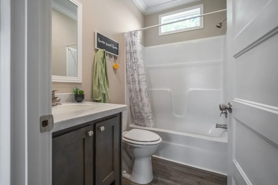 The chariot 24442a bathroom home features