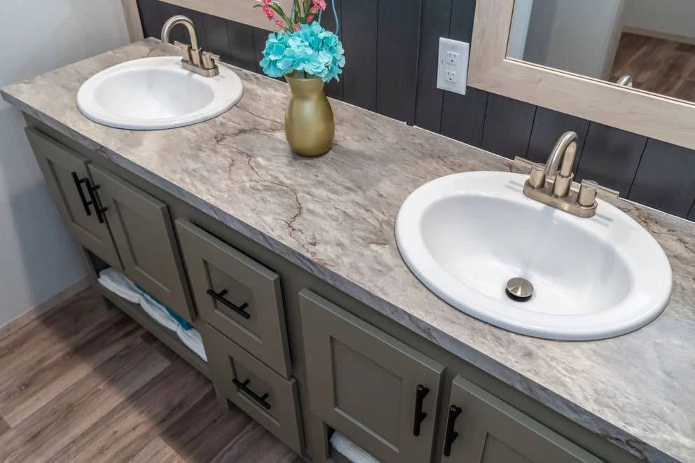 Desoto bathroom home features