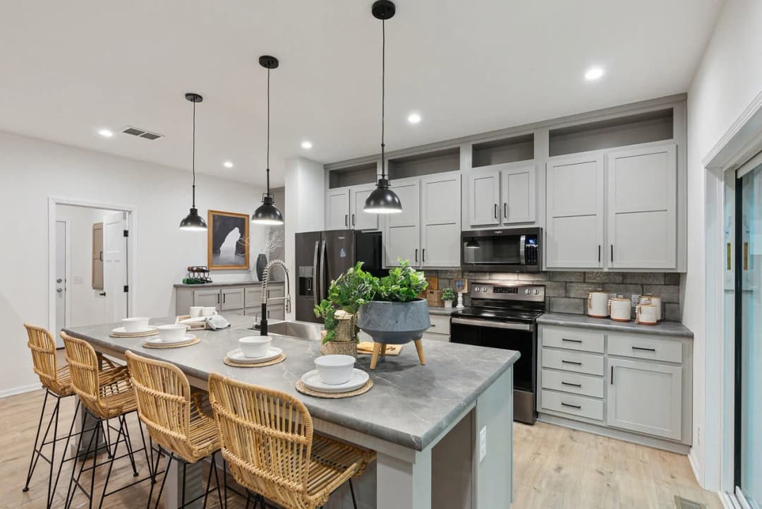 Little sky kitchen home features