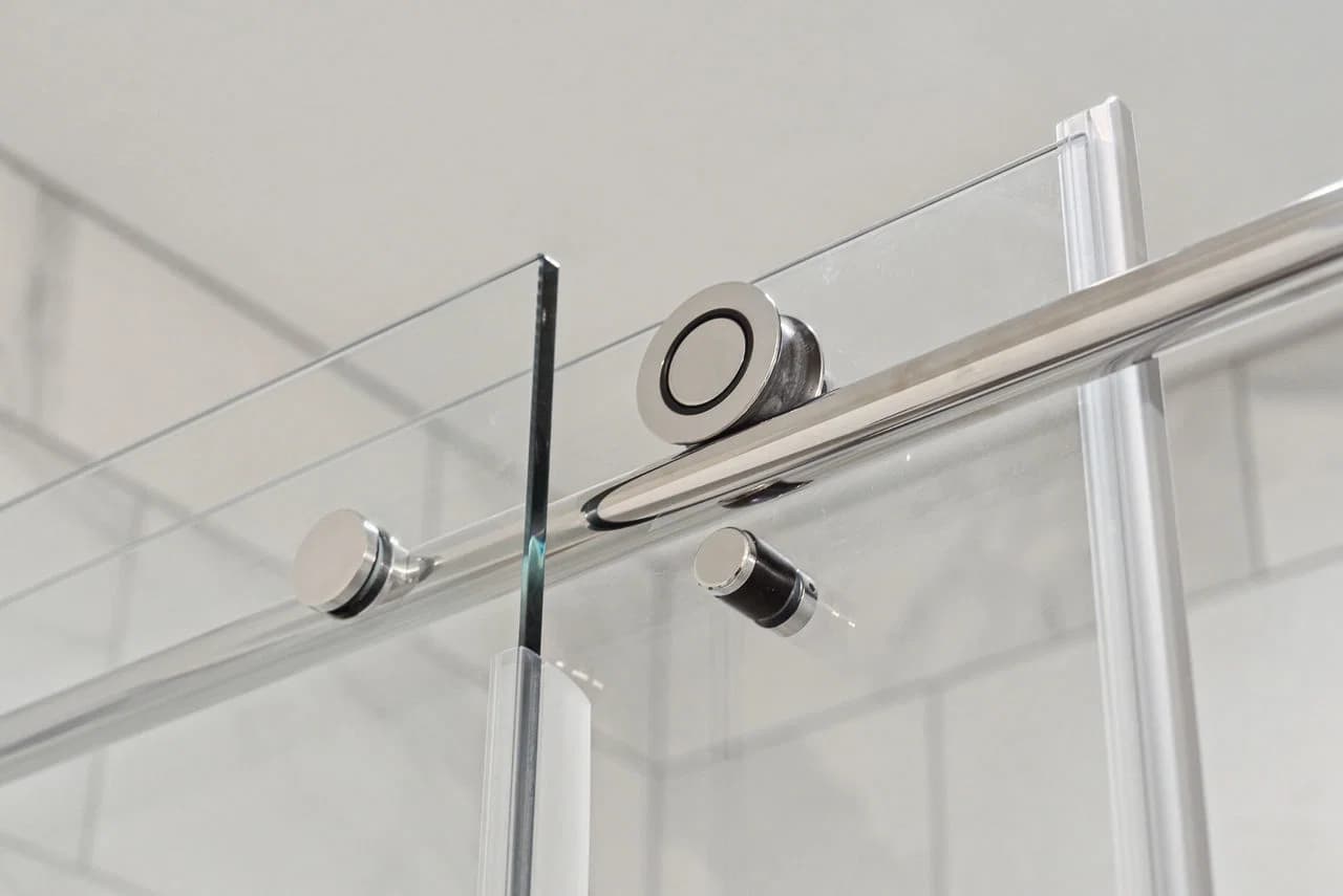 Little sky bathroom home features
