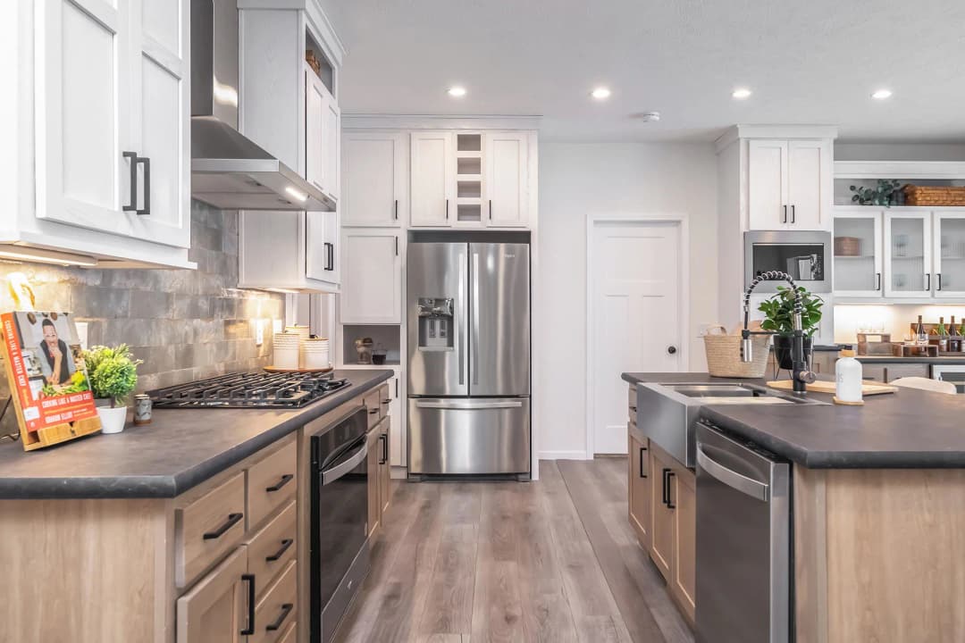 Big sky kitchen home features