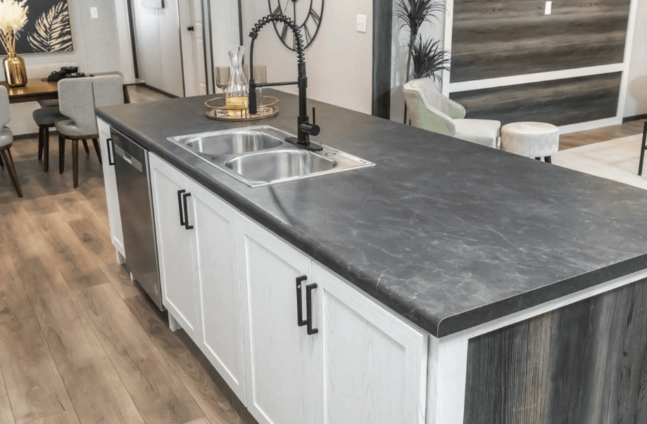 Embrace sunlight 261 kitchen home features