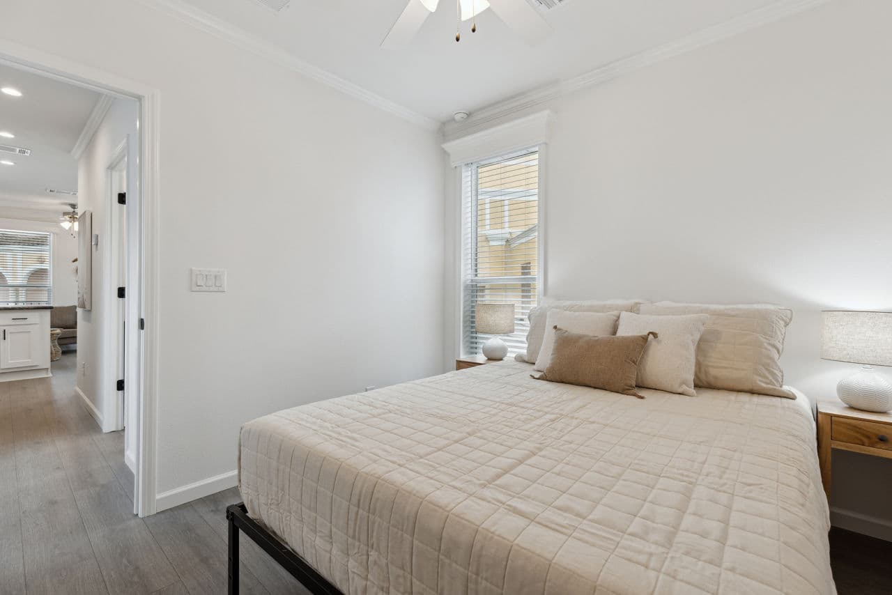 Calloway 239 bedroom home features