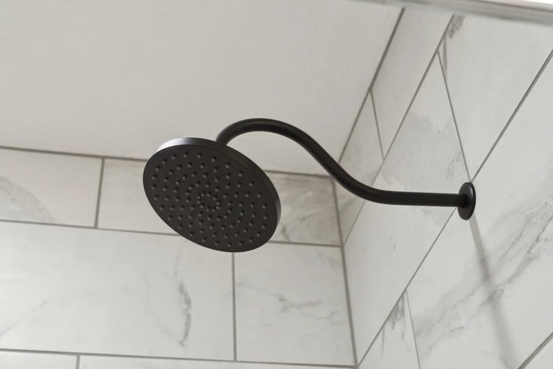 Little sky bathroom home features