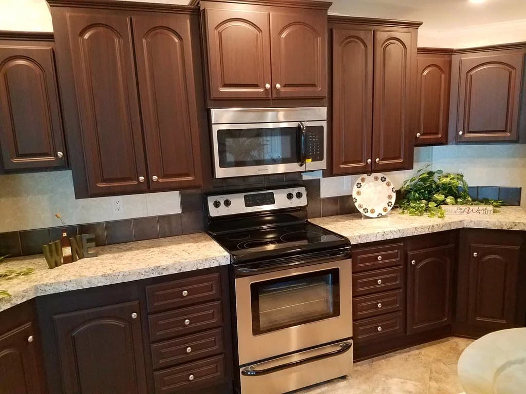 Miley 3 br 2864 kitchen home features