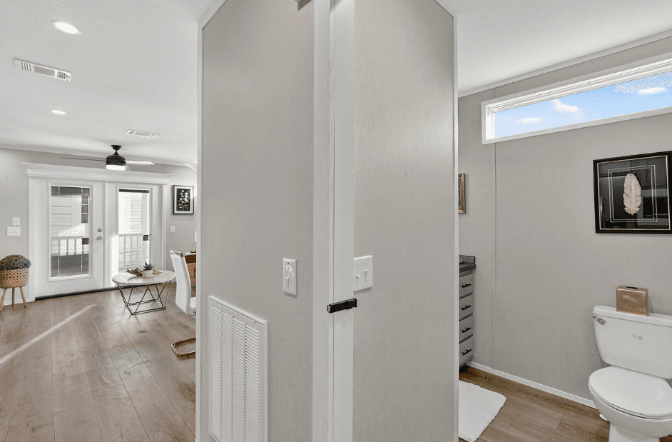 Embrace daylight interior home features