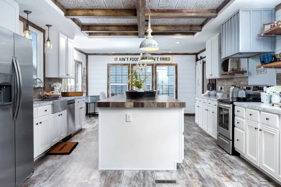 The liza jane kitchen home features