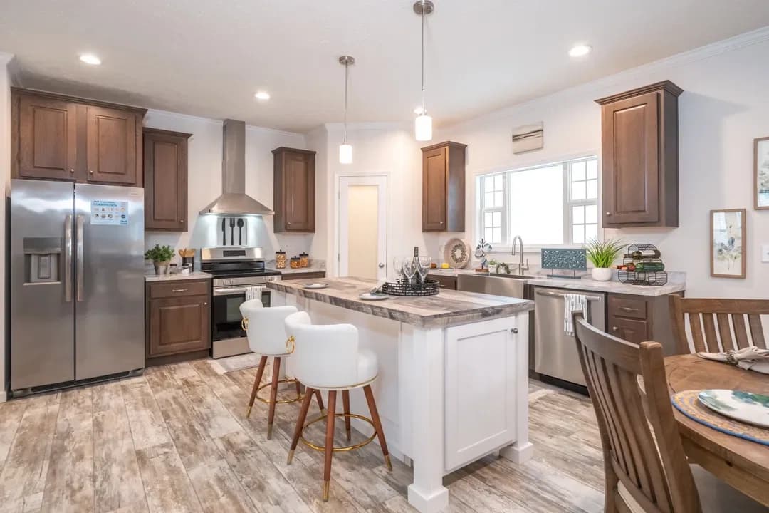 1444 carolina kitchen home features