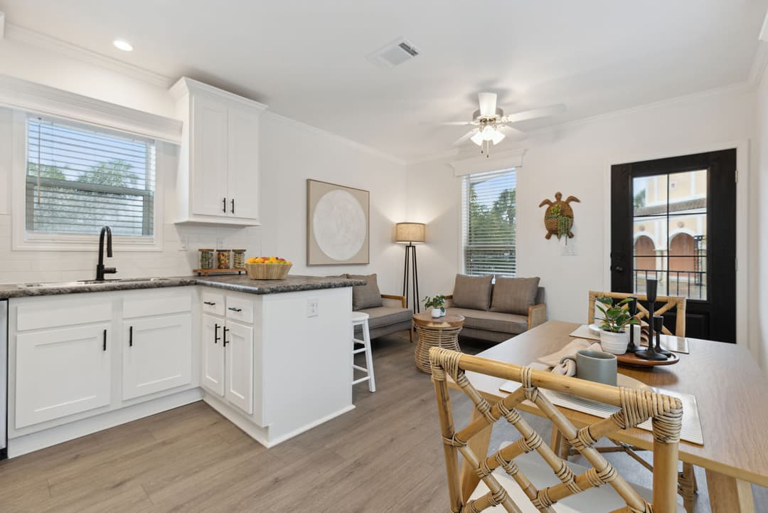 Calloway 239 interior home features