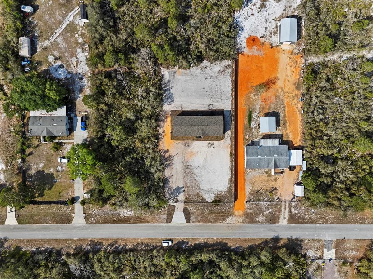 114 mark avenue, lady lake, florida 32159 (sold) 265,300 exterior home features