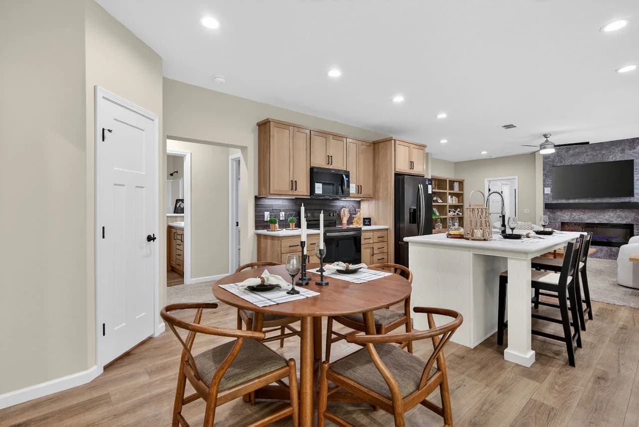 Emerald sky interior home features