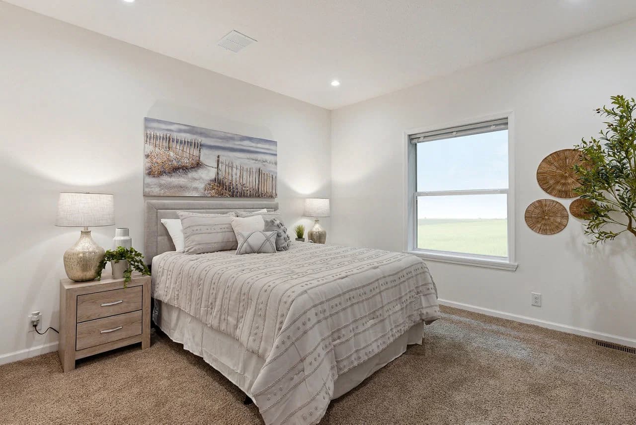 Little sky bedroom home features