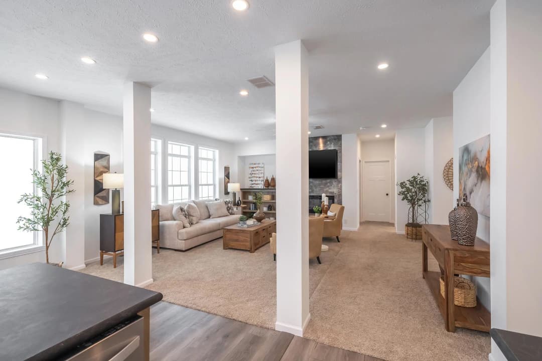 Big sky interior home features