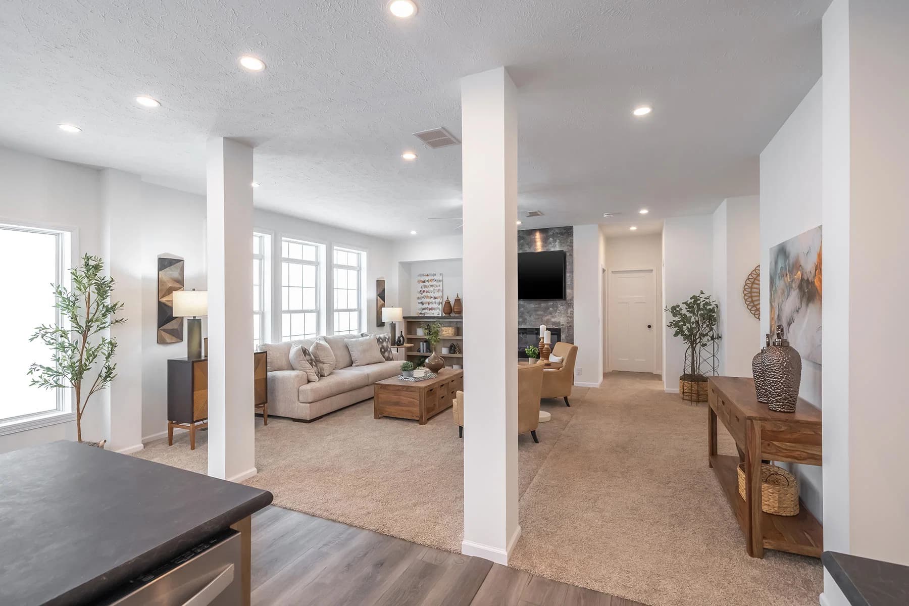 Big sky interior home features