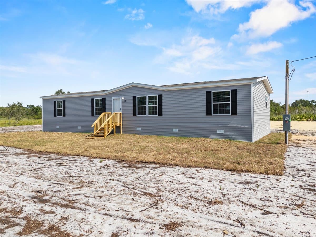 8457 n carousel ter, crystal river, fl 34428 (forsale) $219,999  home features