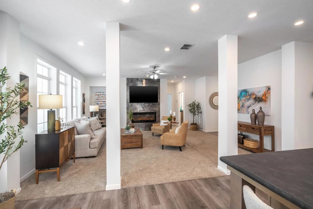 Big sky interior home features