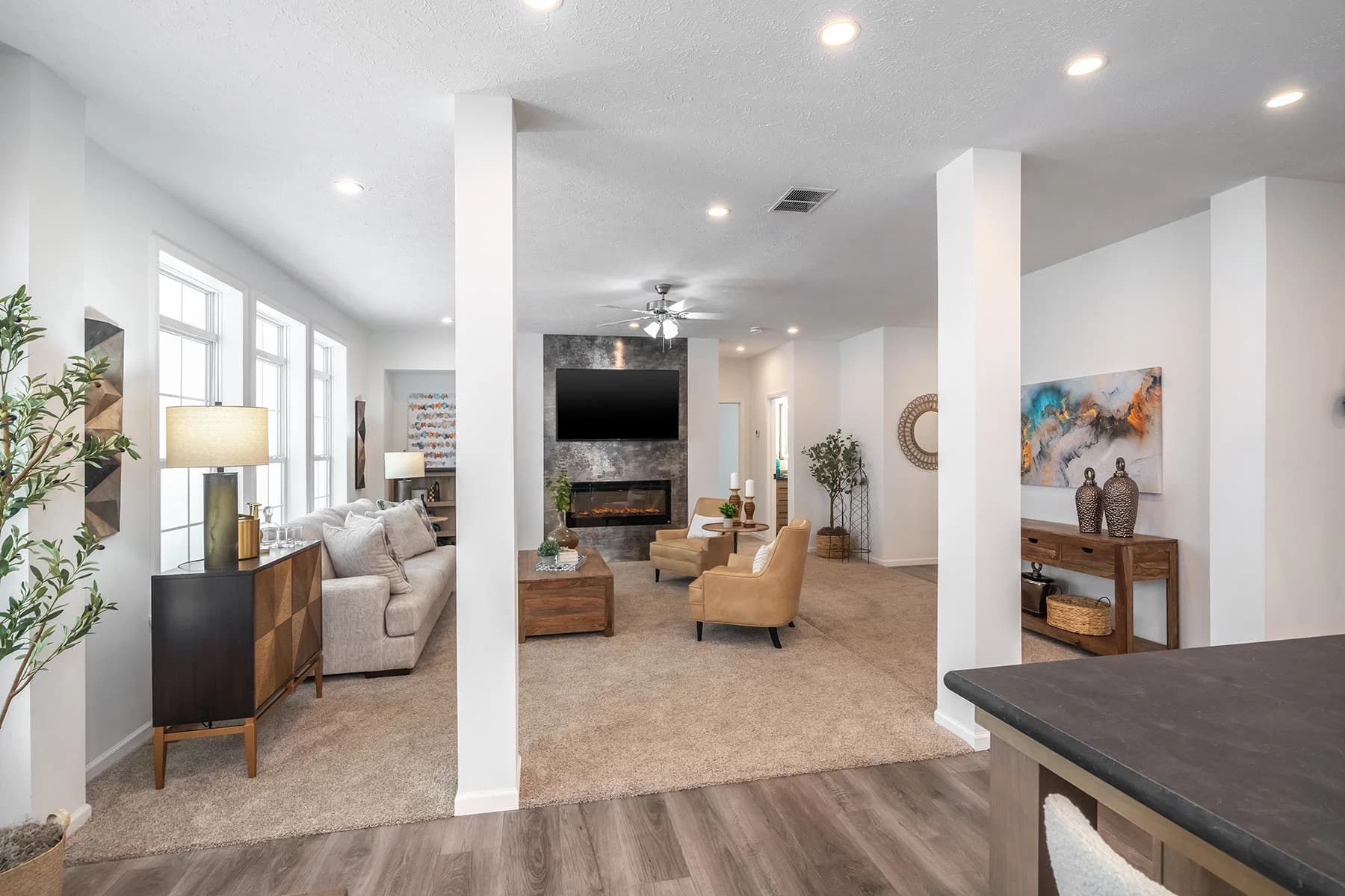 Big sky interior home features