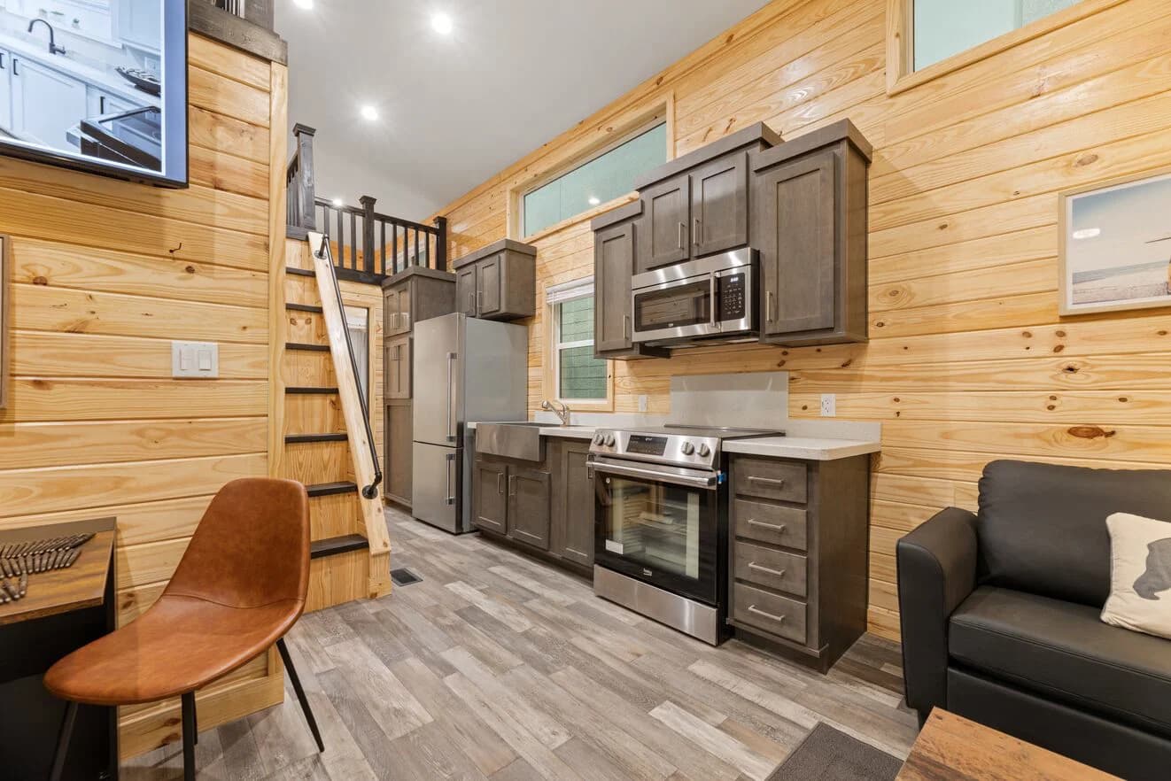 Eagle loft 13291p interior home features