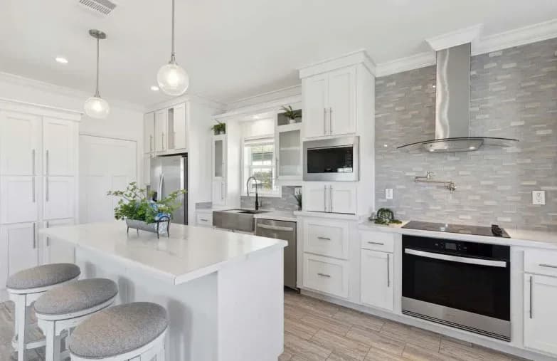 Mullett kitchen home features