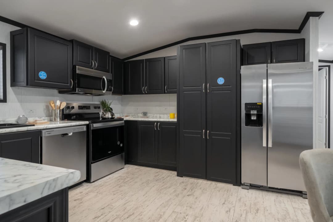Classic c-1680-32m kitchen home features