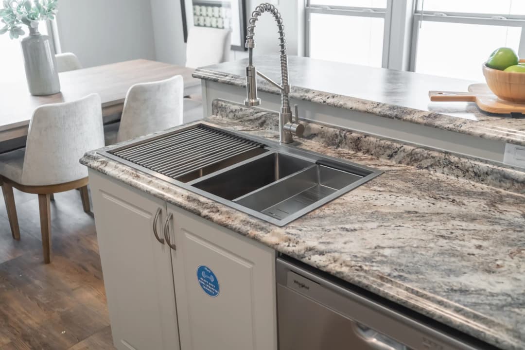 Heritage h-3256-32d kitchen home features