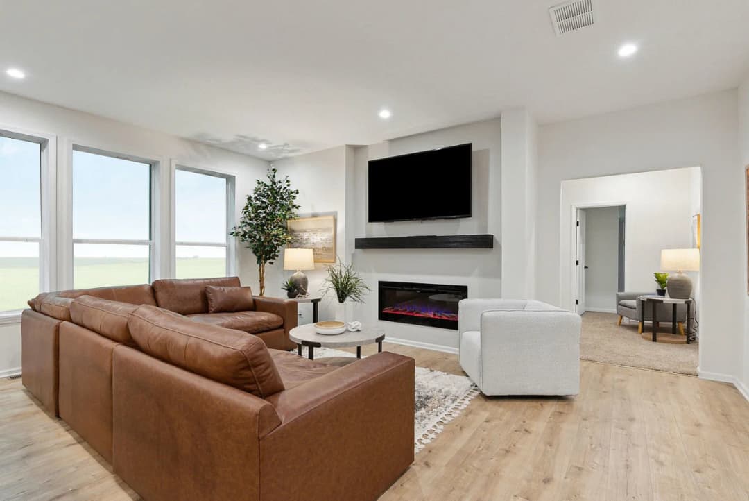 Little sky interior home features