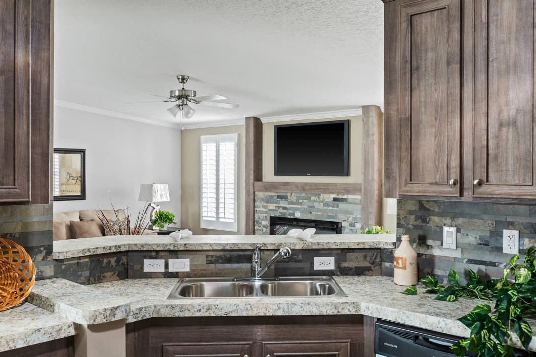 Adrian 3272 kitchen home features