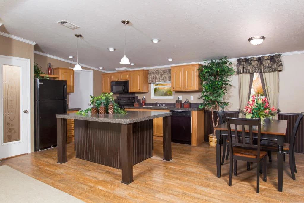 Peyton 2848 kitchen and hero home features