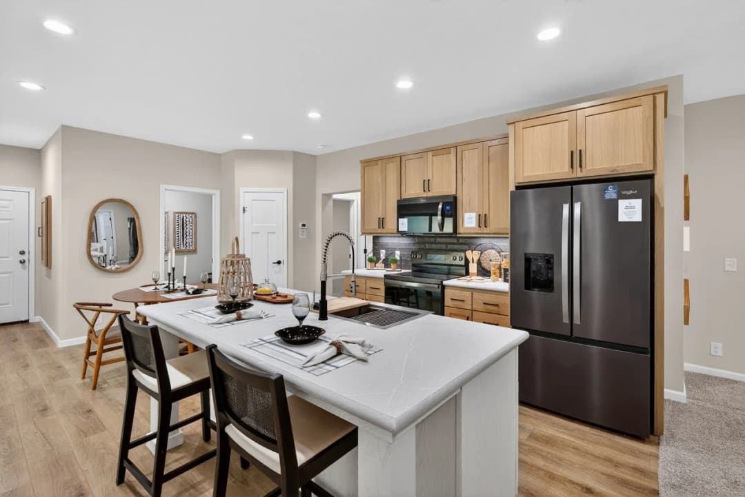 Emerald sky kitchen home features