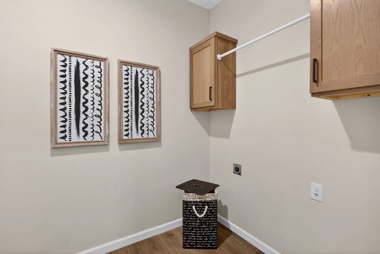 Emerald sky interior home features