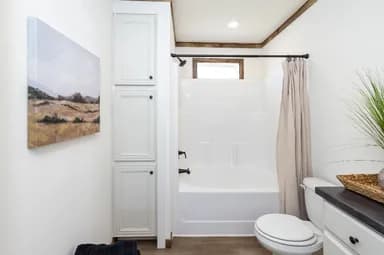 Arabella bathroom home features