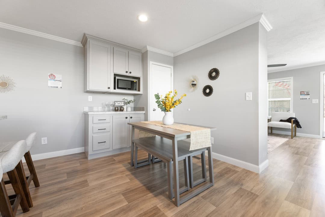 Roanoke duplex kitchen home features