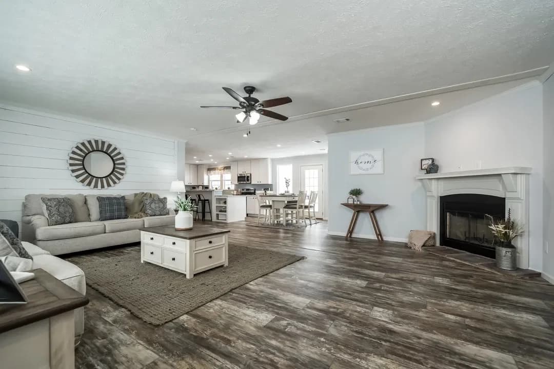 The leahy interior home features