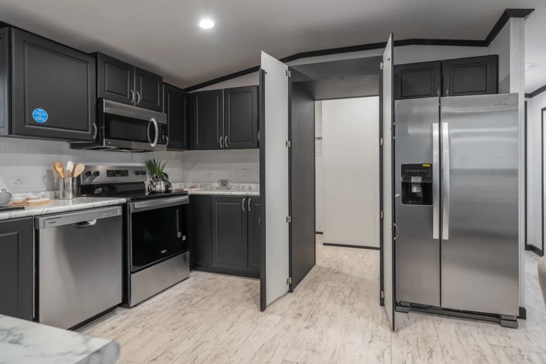 Classic c-1680-32m kitchen home features