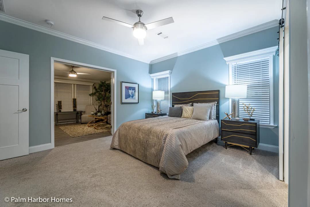 Timberland bedroom home features
