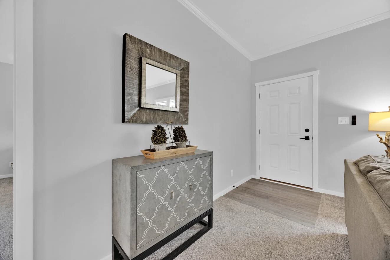 Quinn 30523a interior home features